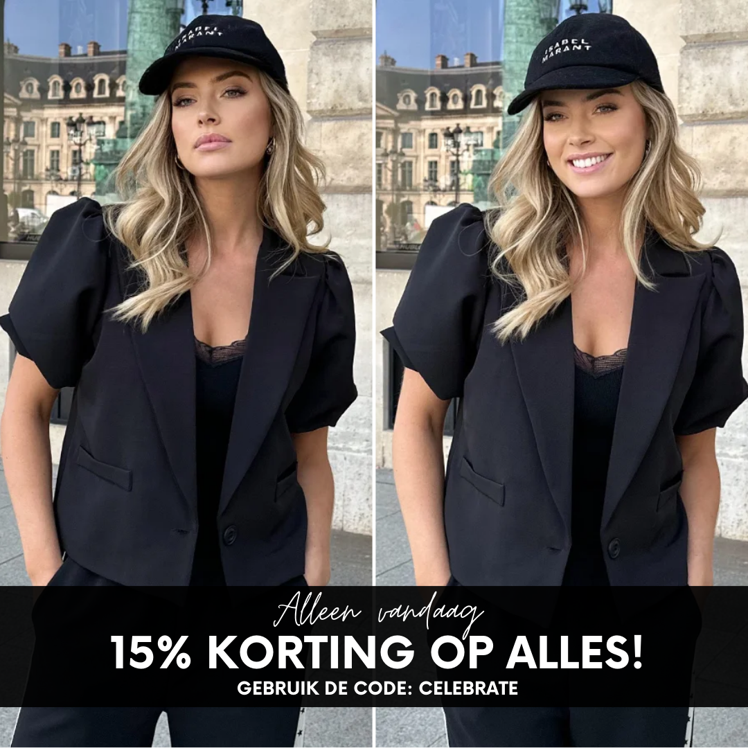 Fashion Musthaves Facebook ad