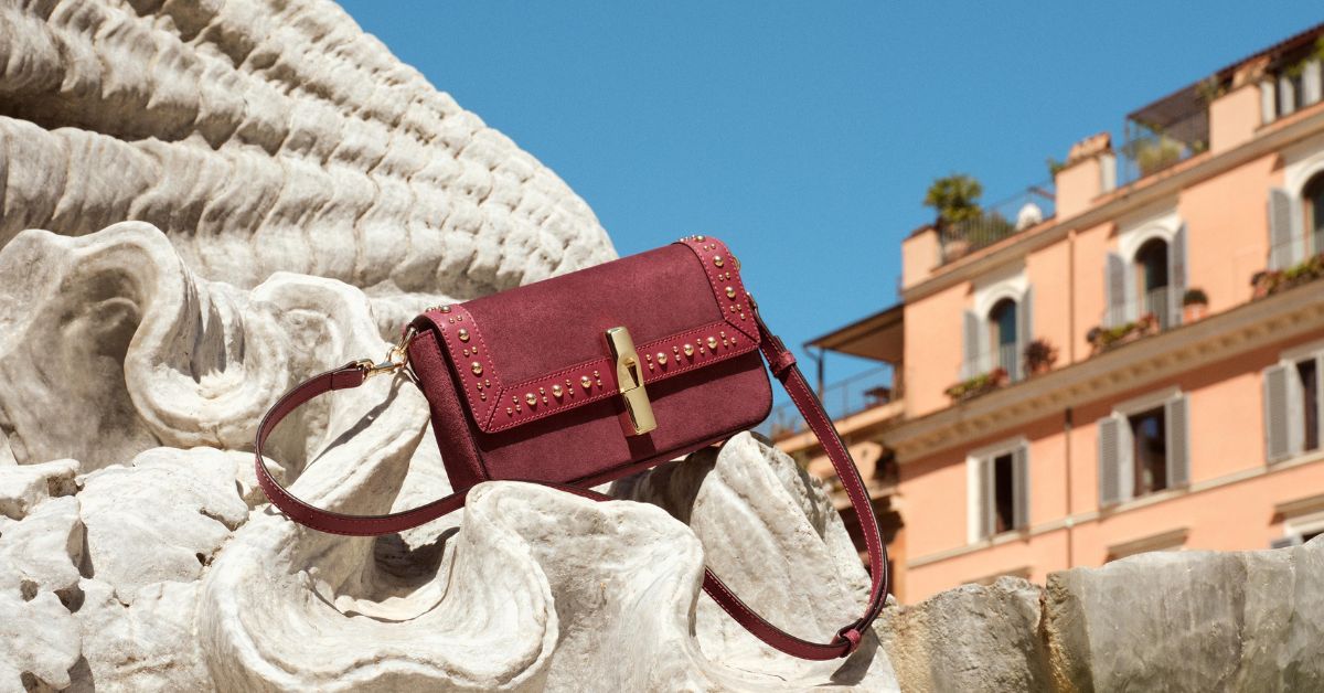 Furla Facebook ad