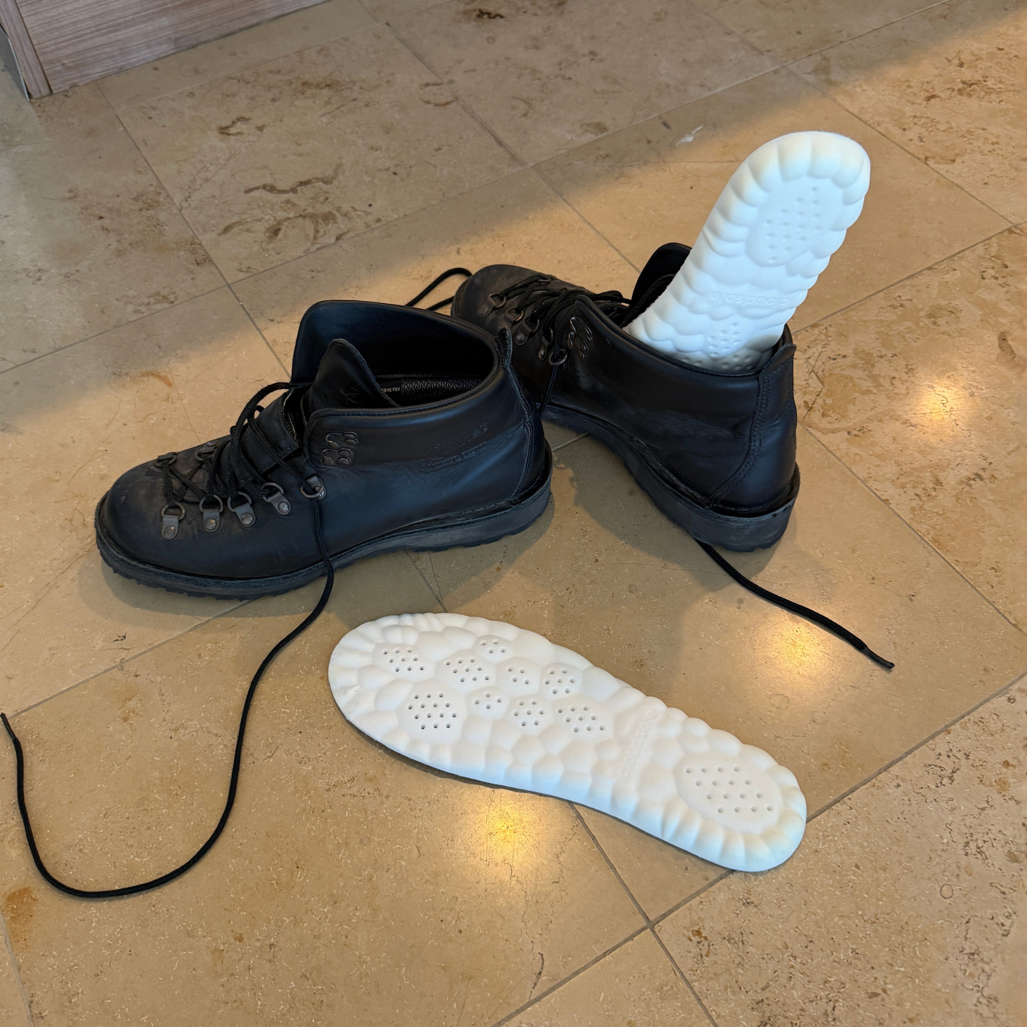 Robert Marsh Facebook ad: Start hiking after 50 without spending months getting in…