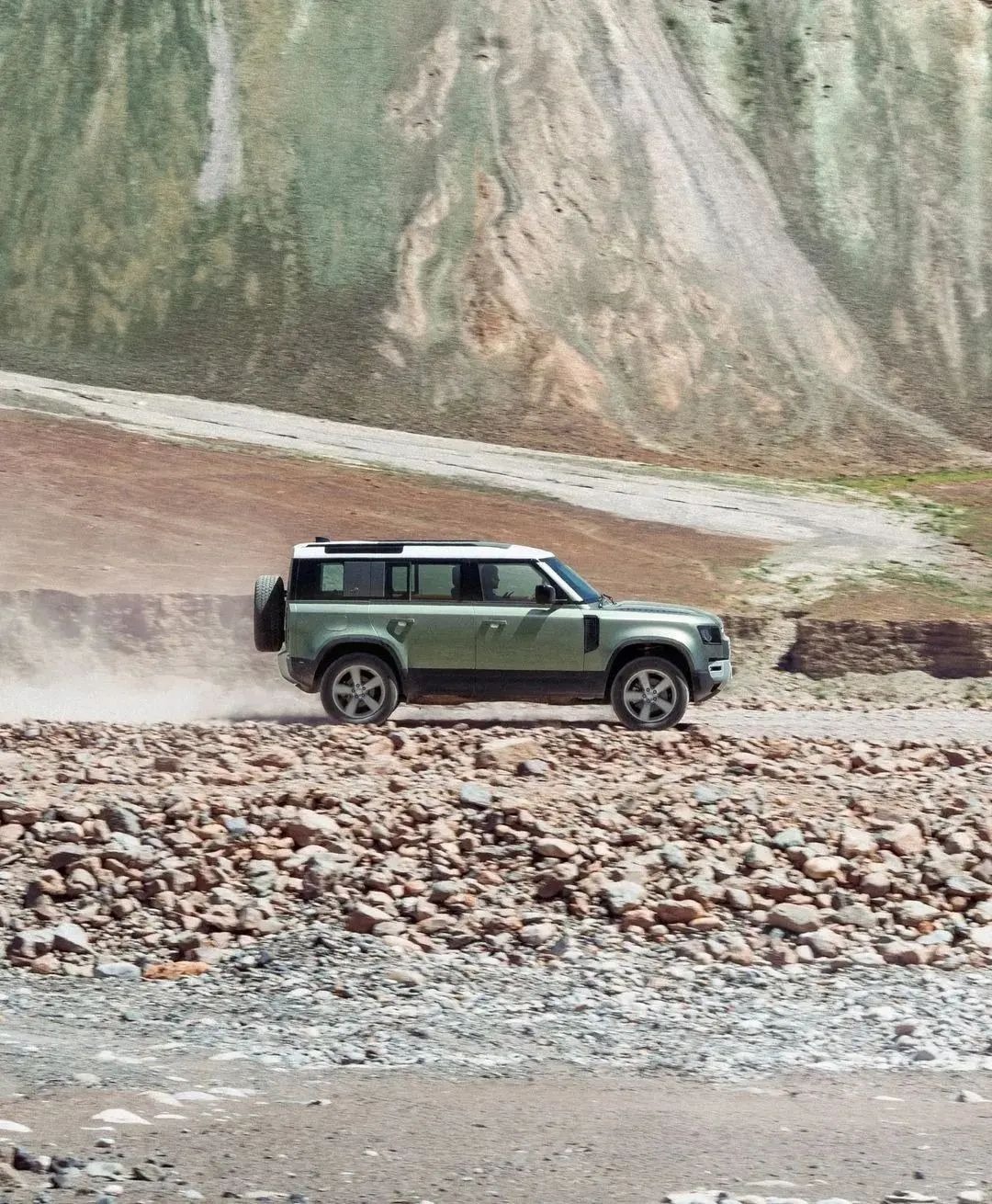 Land Rover I Modi Motors Facebook ad