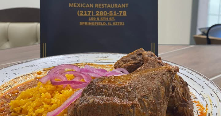 Soy Oaxaca Mexican restaurant & Bar. Facebook ad: Family business.