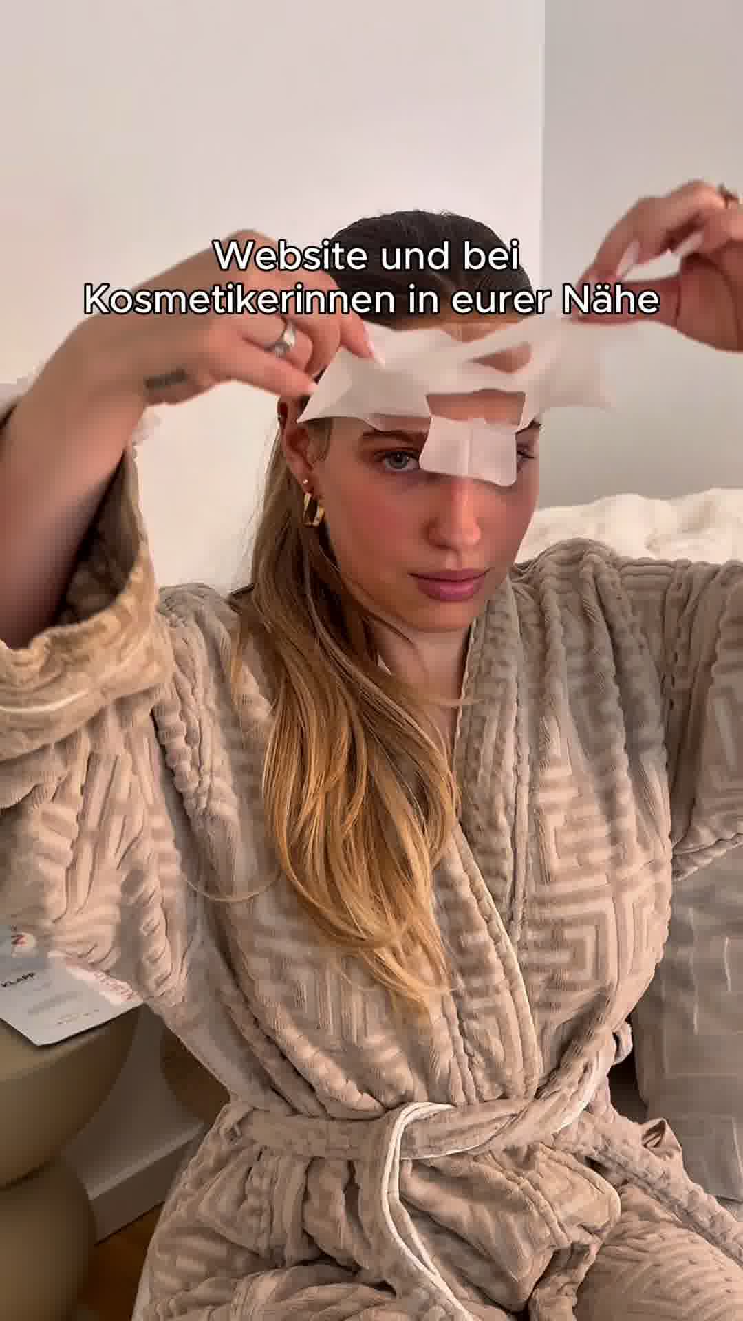 KLAPP Skin Care Science Facebook ad: 10 % + 20 % Niacinamide für klare Haut
