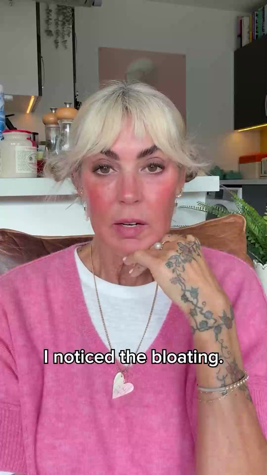 Elavate Facebook ad: Women Over 40 Need This In Their Life.