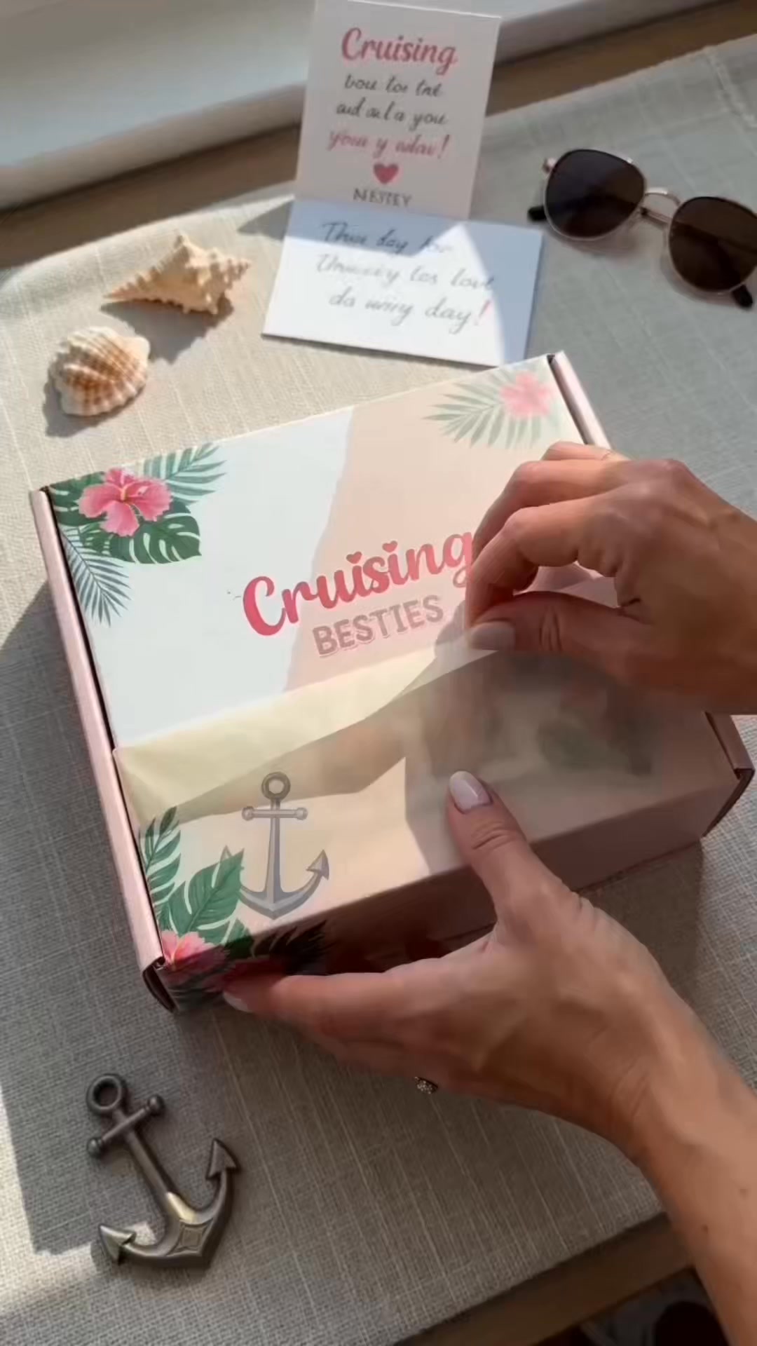 DoyoBest Facebook ad: Besties Cruise Cabin Magnet