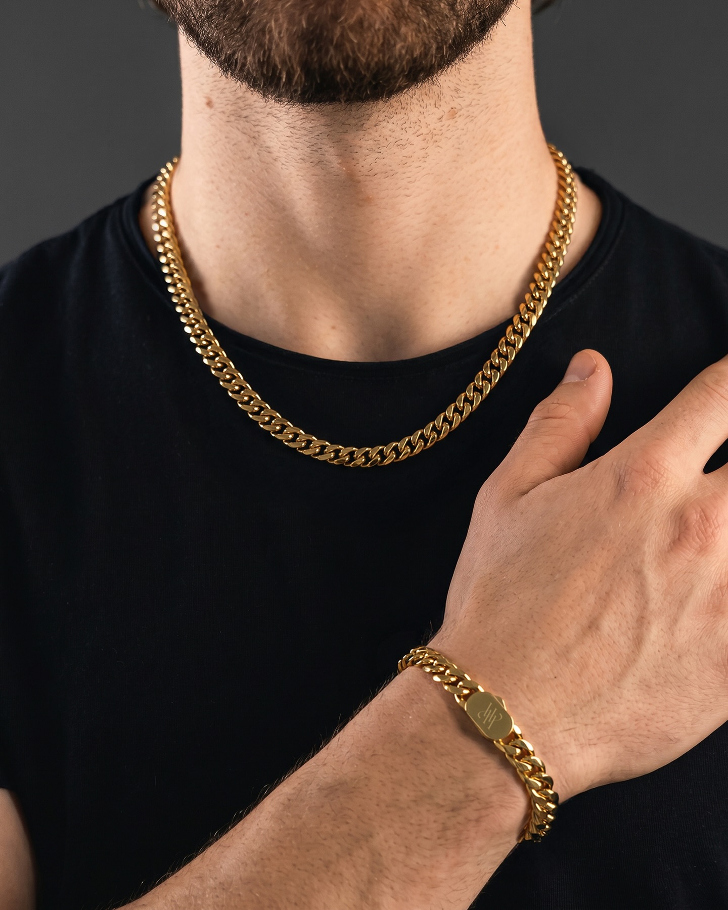 WristWorthylb Facebook ad: Sometimes it’s the smallest detail that pulls the…