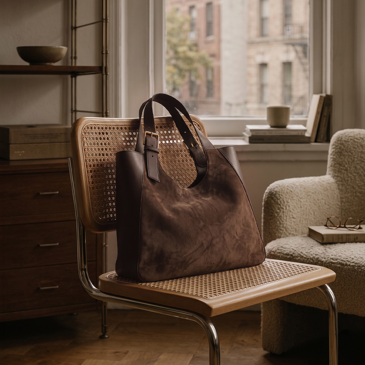 Furla Facebook ad: Furla Dora