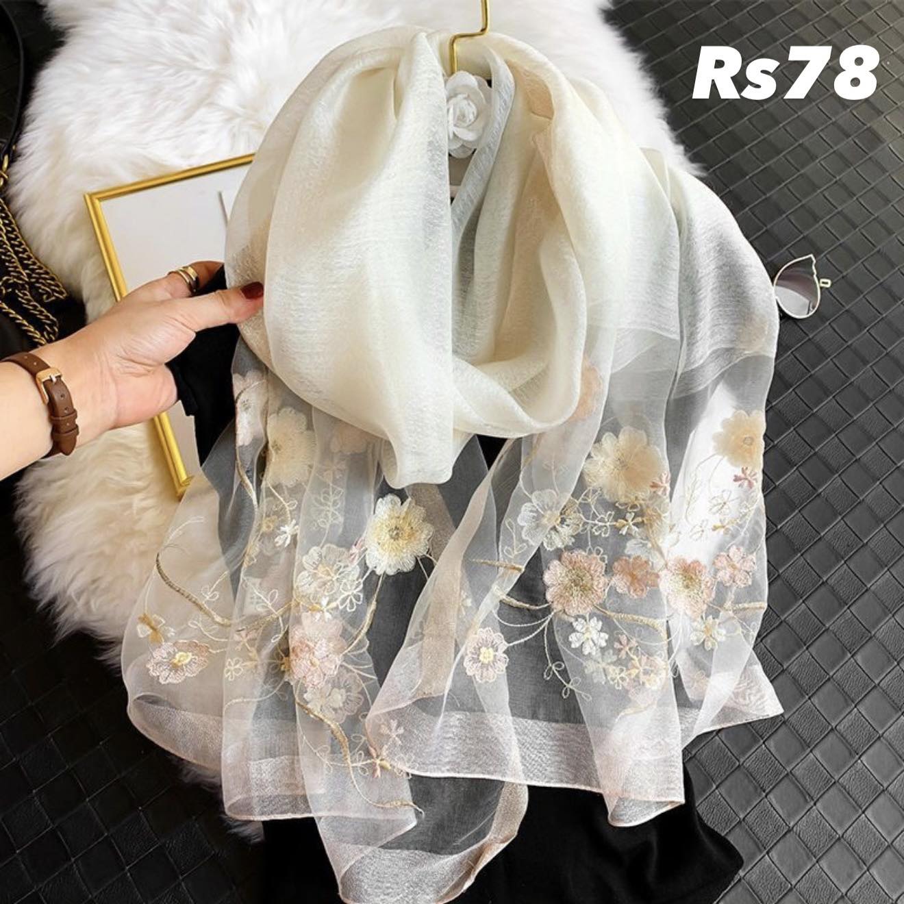 Rosa Creation Foulard Facebook ad: Profitez De Notre Nouvelle Collection 2026 De Foulard…