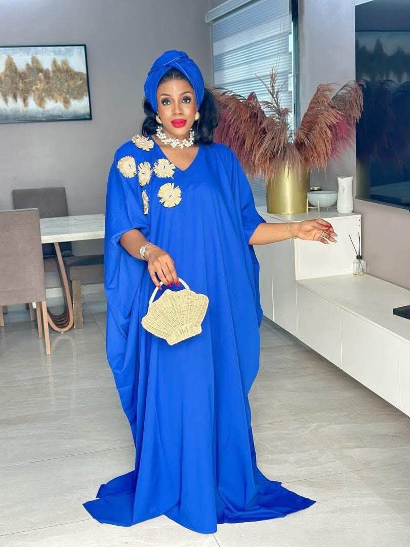 Fabiola’s luxuries and accessories Facebook ad: 𝐒𝐮𝐩𝐞𝐫 𝐒𝐨𝐥𝐝𝐞 𝐅𝐞𝐦𝐦𝐞𝐬 𝐂𝐚𝐯𝐢𝐚𝐫𝐬 nos…