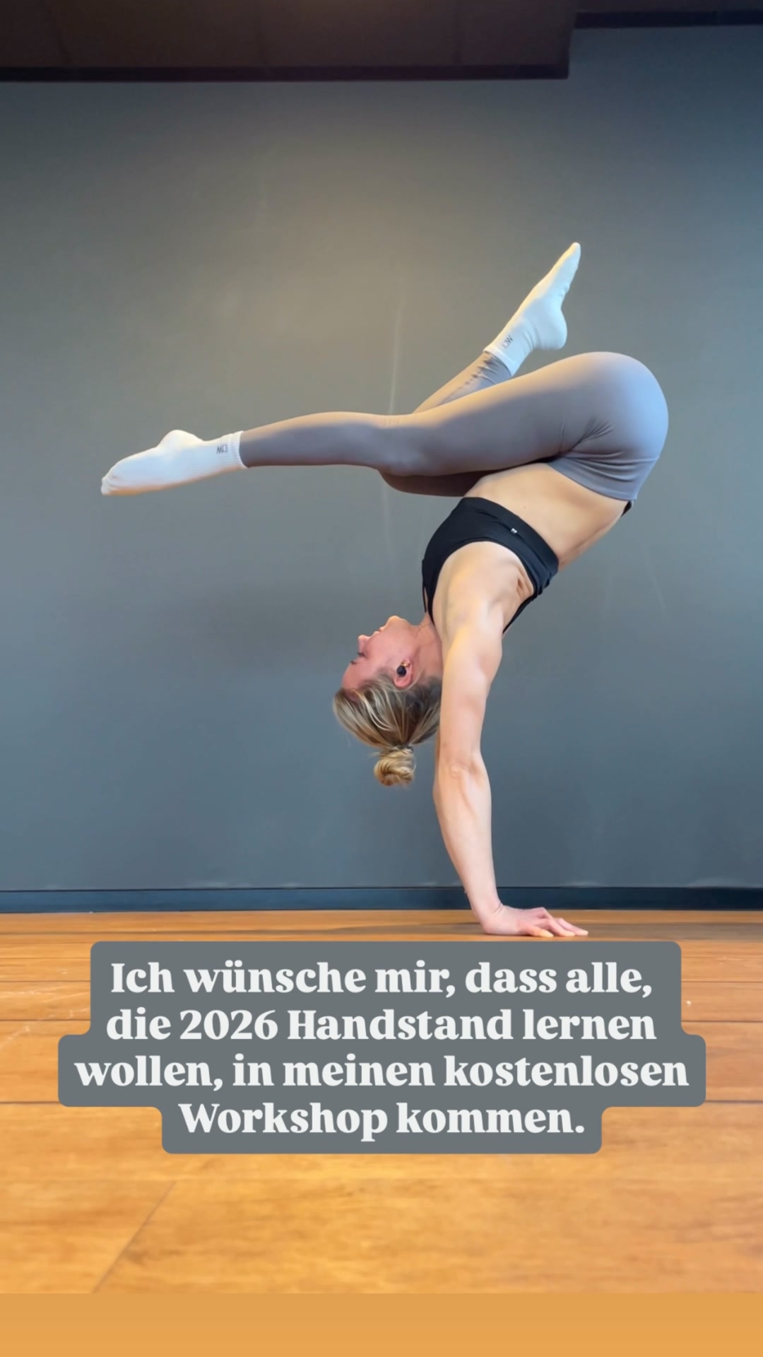 Annalanah Facebook ad: Du träumst von einem schönen, sicheren Handstand?