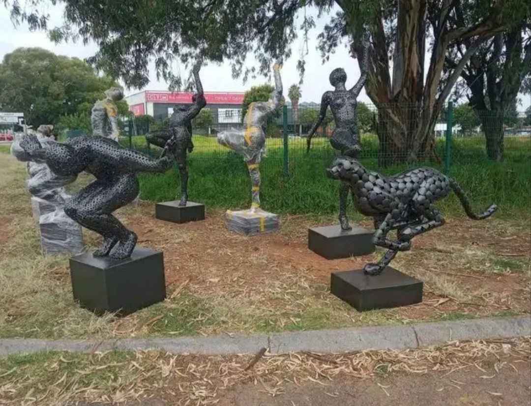 Gracious Kaseke Facebook ad: Metal art sculptures