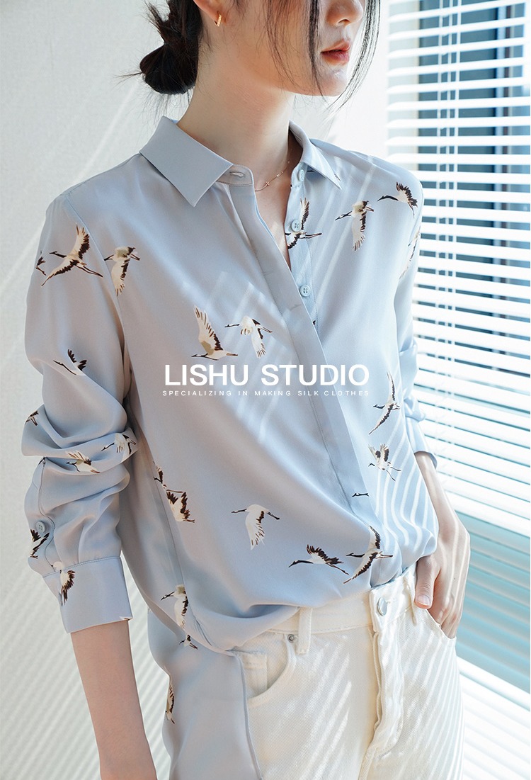 LISHU Studio Facebook ad: Mang theo hơi thở lãng mạn và dịu…