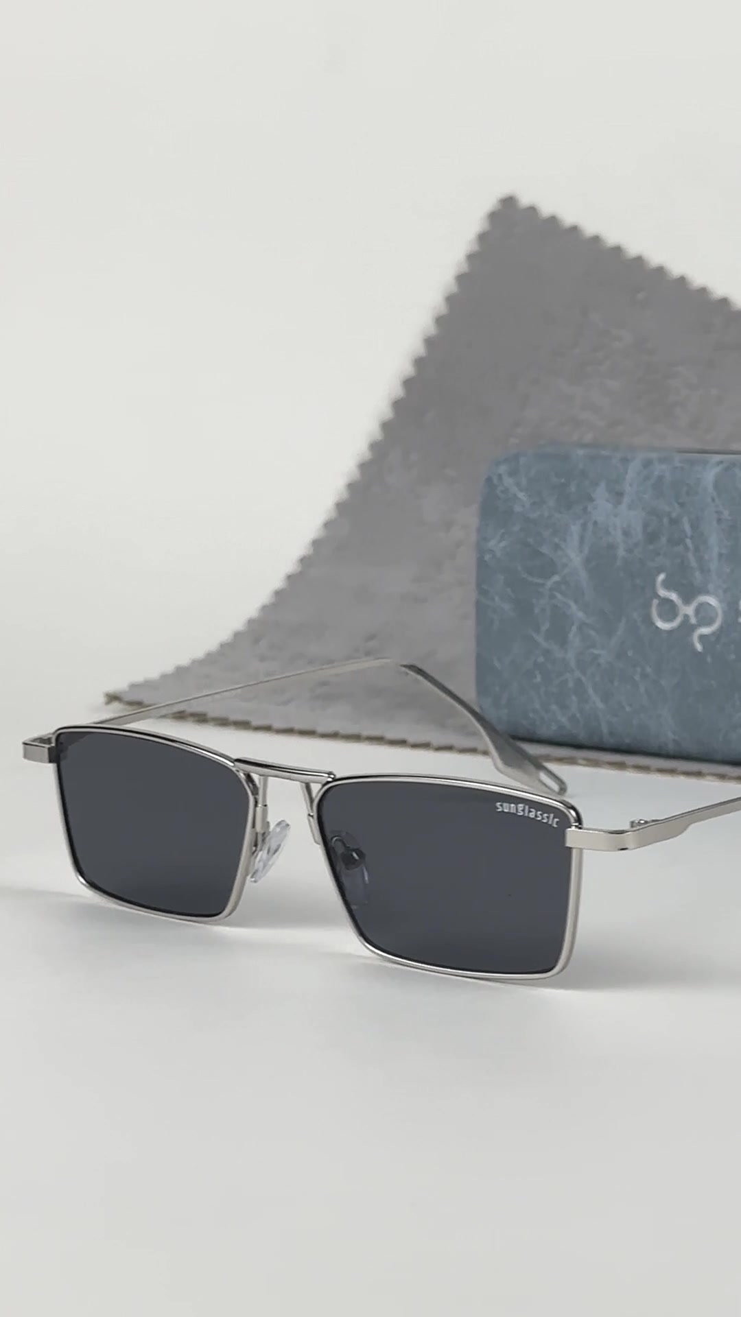 Sunglassic.com Facebook ad: Rebel Edition Black Rectangle Sunglasses
