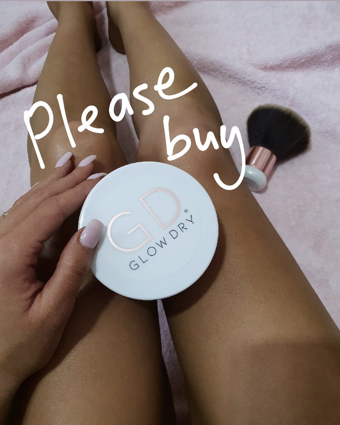 GlowDry - Fake Tan Drying Powder Facebook ad: £4.95 Shipping to the UK