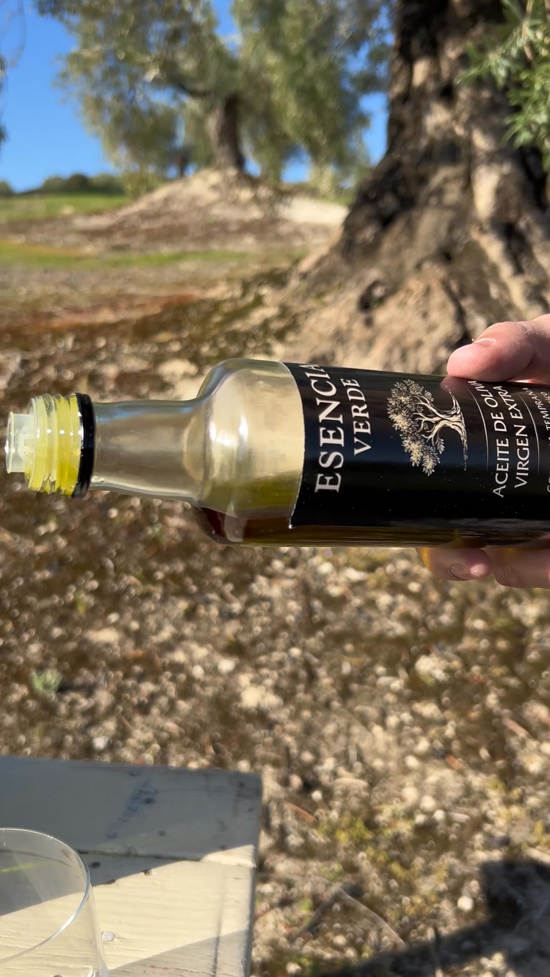 Esencia Verde - AOVE de Jaén Facebook ad: El mejor Aceite de Jaén a domicilio