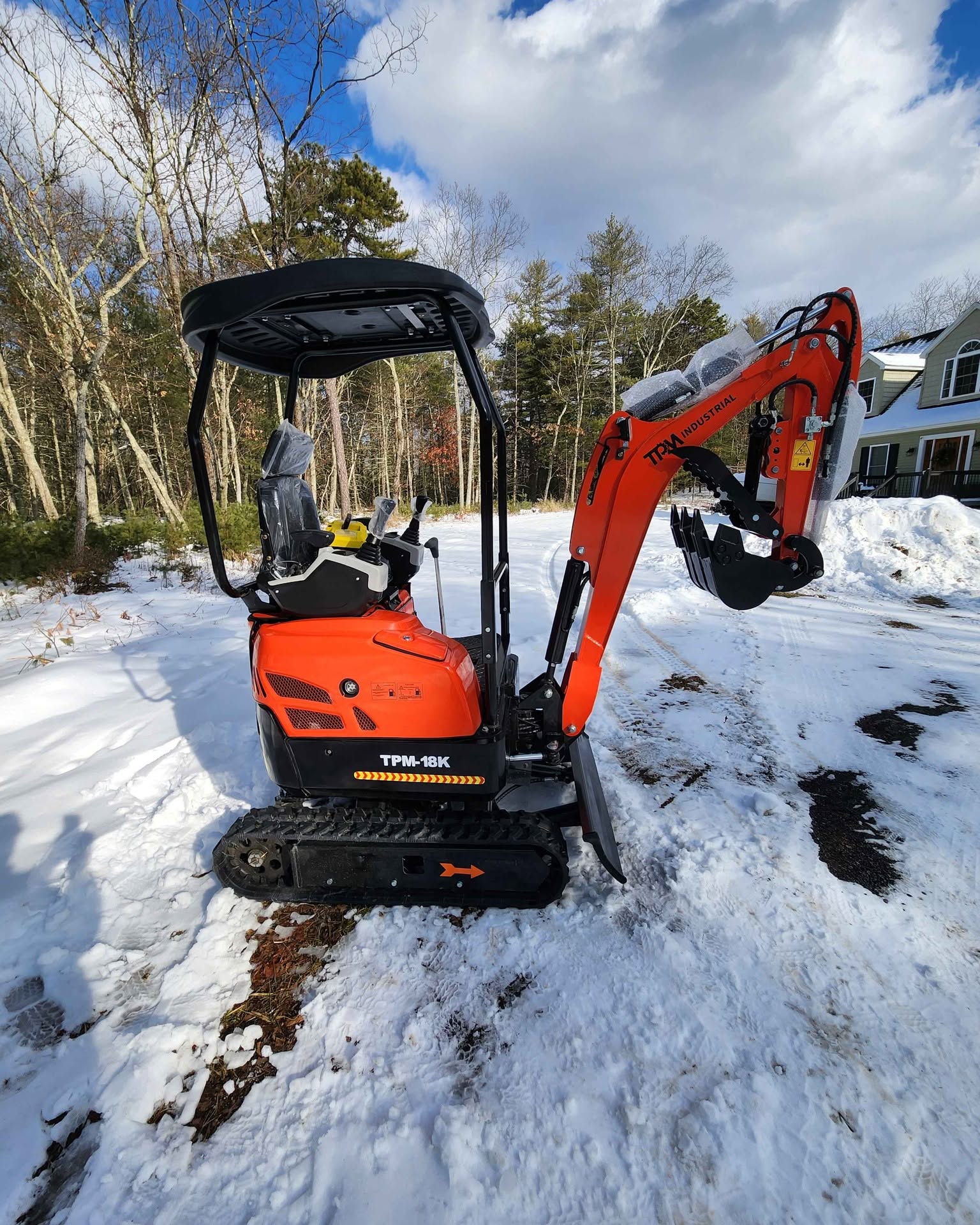 Pat Gallagher Facebook ad: 1.8 ton mini excavator with Kubota diesel and Swing boom