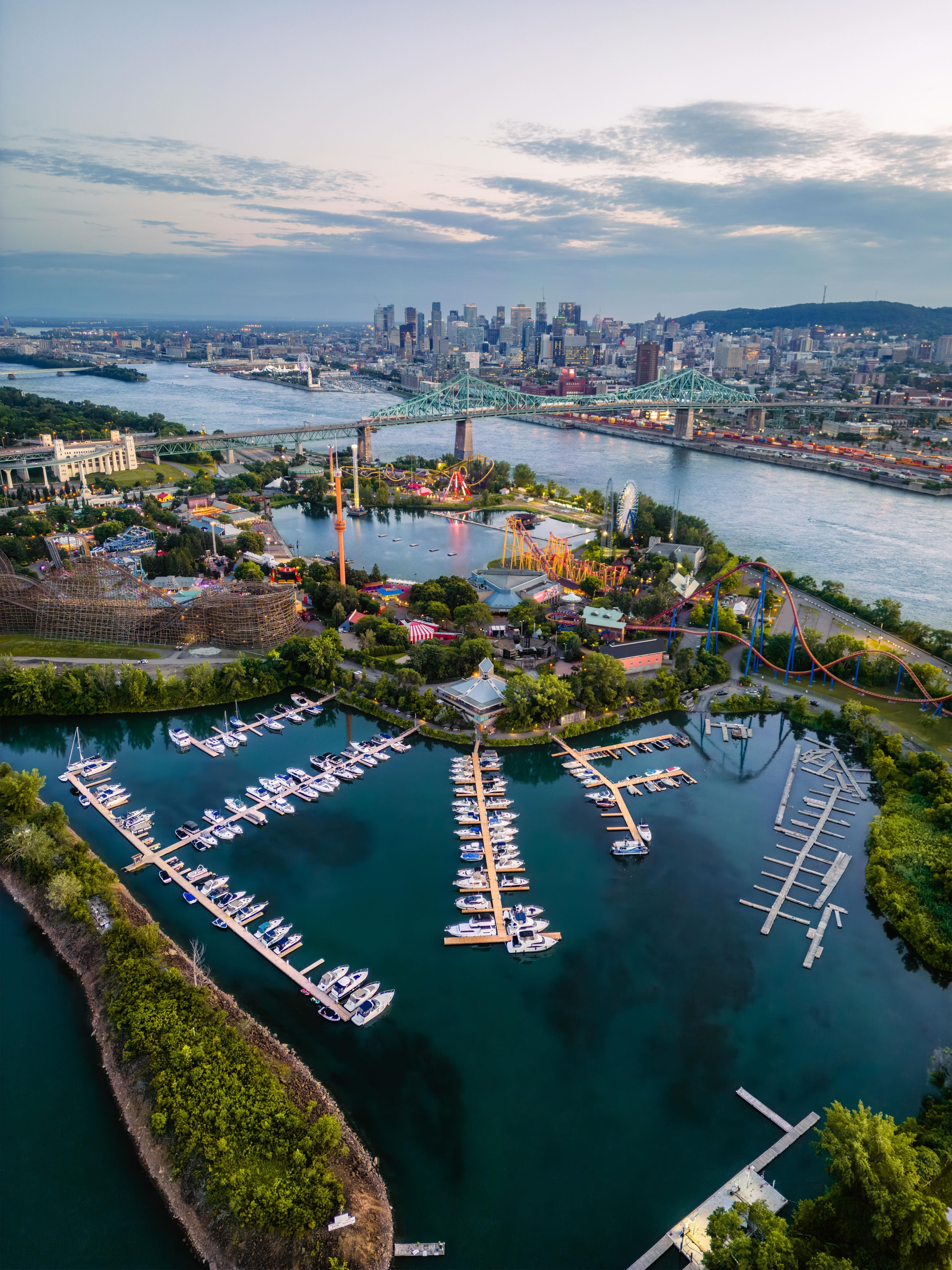 Visitez Montréal / Visit Montréal Facebook ad