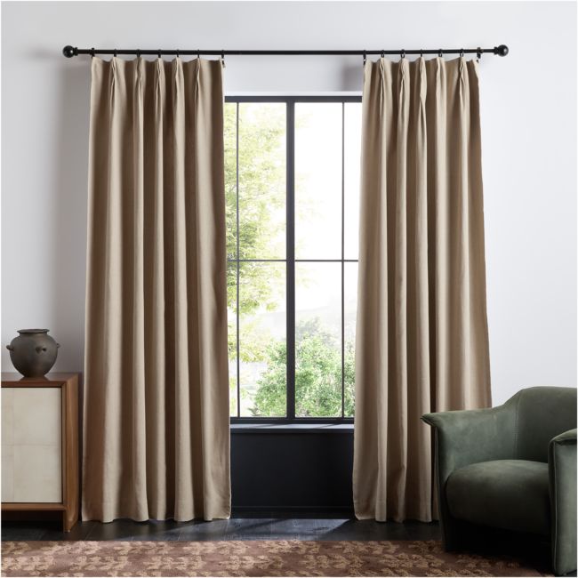 Crate and Barrel Facebook ad