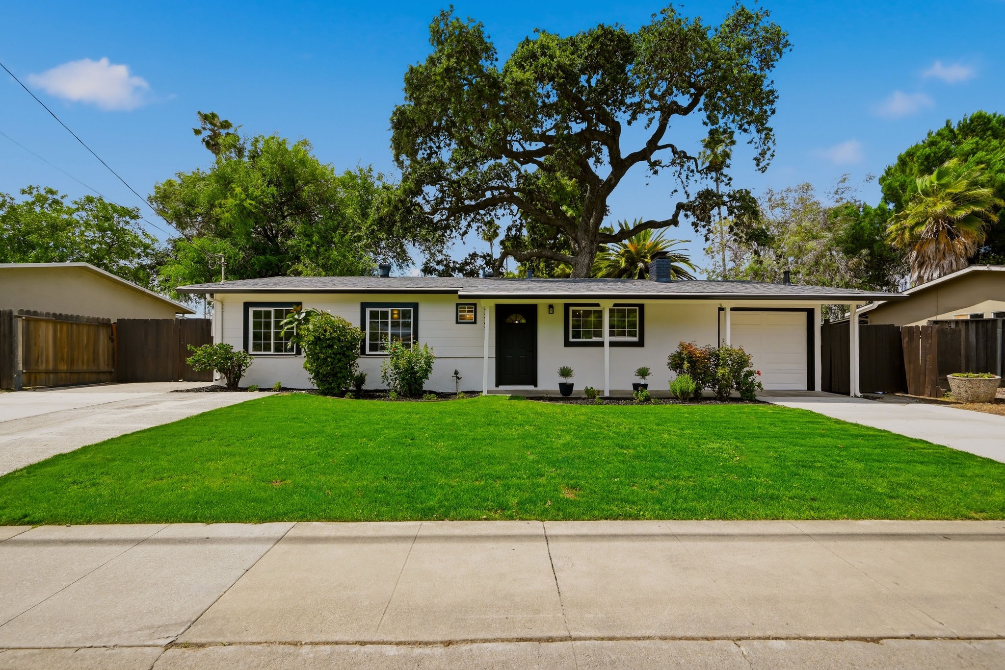 Ivana Real Estate Facebook ad: Just Listed in Concord