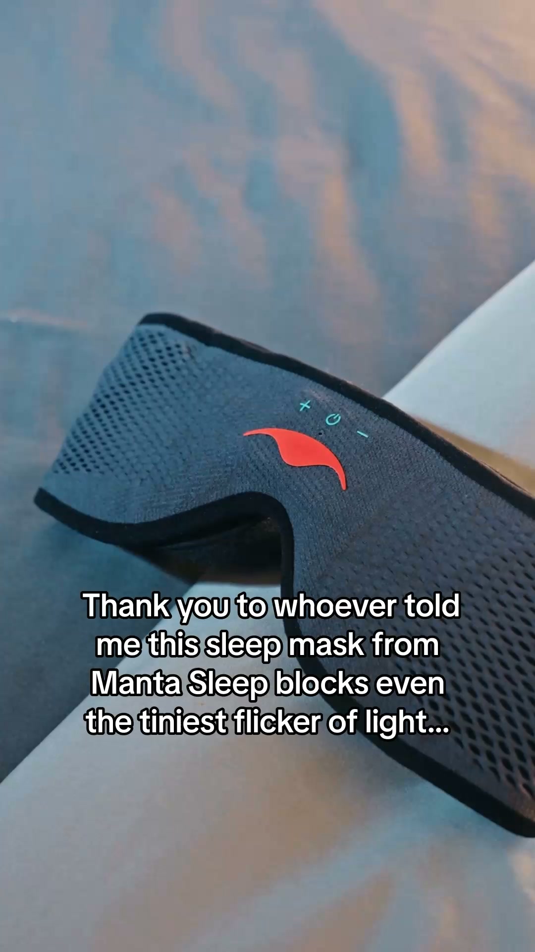 Manta Sleep Facebook ad: Complete Darkness = Deeper Sleep