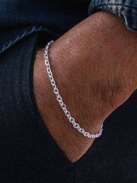 Scottsberry Facebook ad: Italienisches Design trifft auf das Licht des Frühlings.