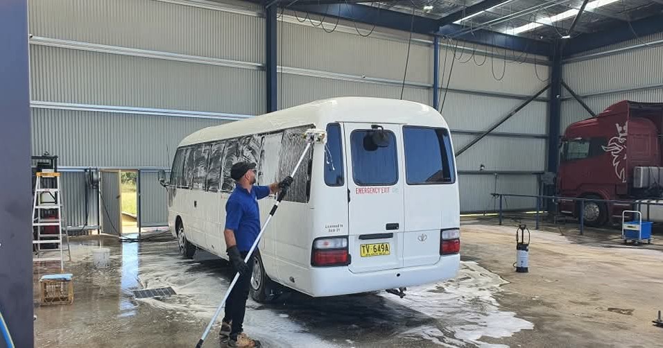 Bob's Airport Shuttle and Bus Hire Facebook ad