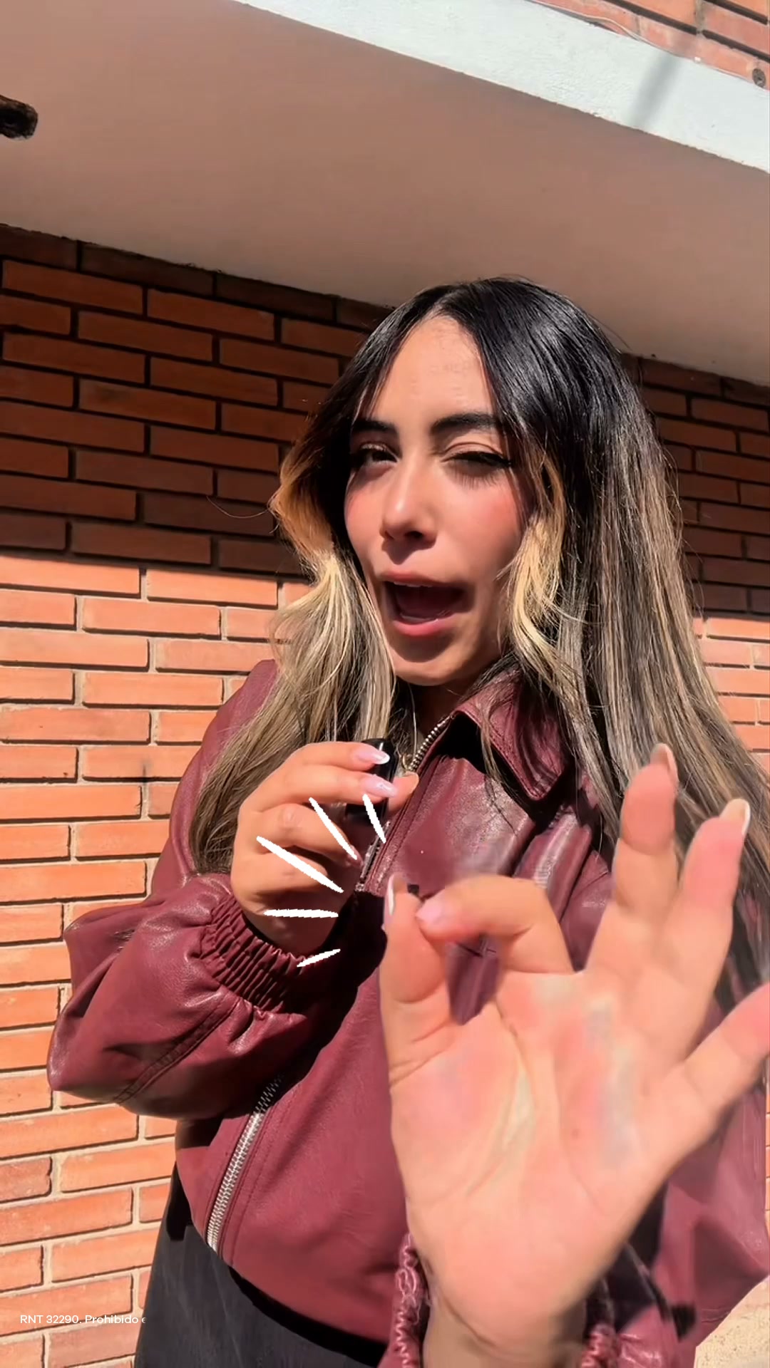 Viajes Éxito Facebook ad: ¡Aprovecha ya!