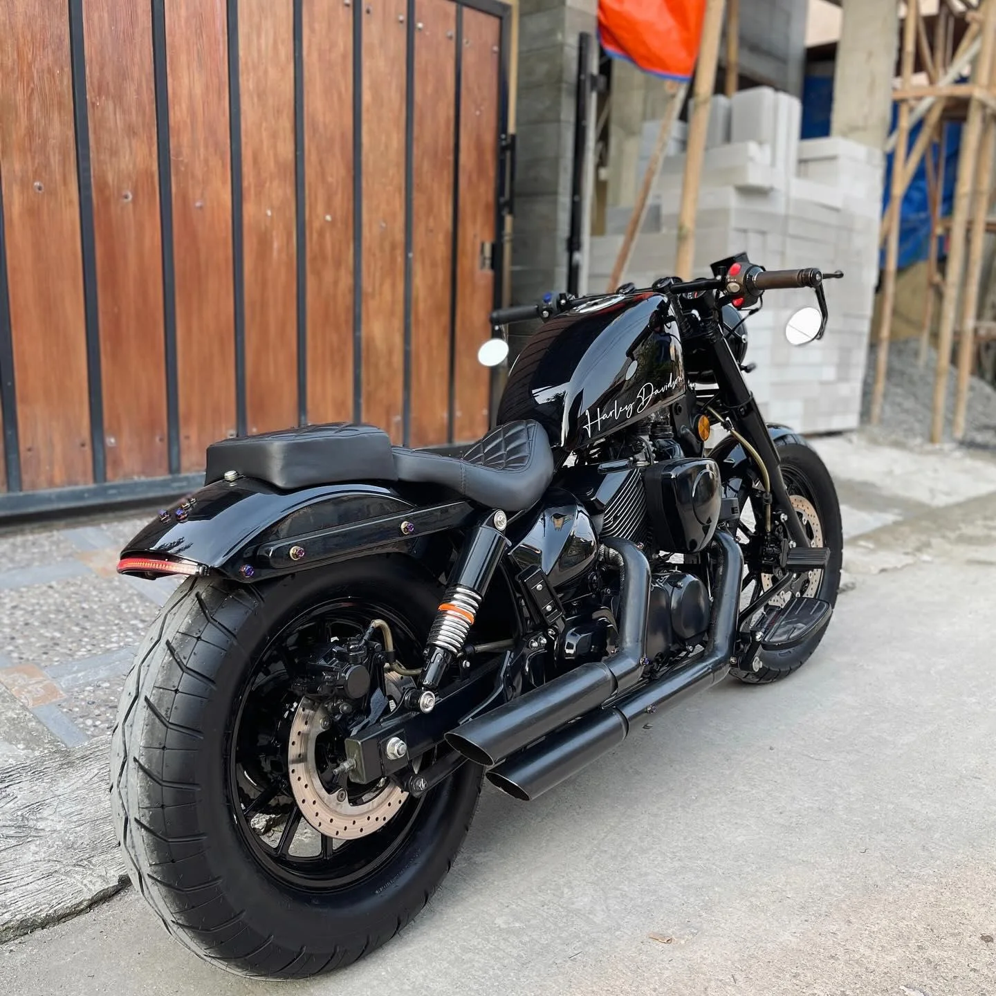 Motor Custom Indo Facebook ad: BOBBER VTWIN 250cc SM V16 2021 250cc fi