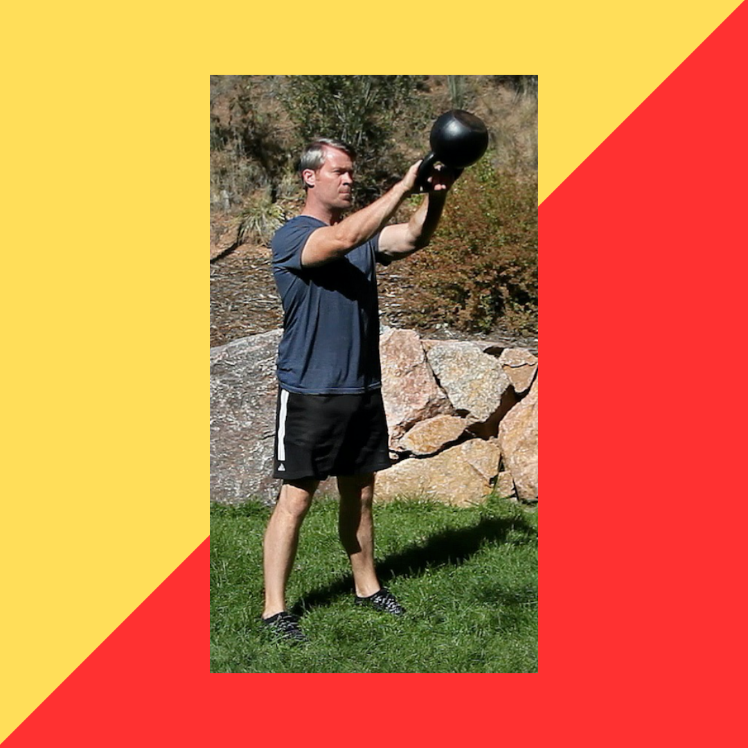 Chasing Strength Facebook ad: 102 FREE Kettlebell Workouts to Get In Shape