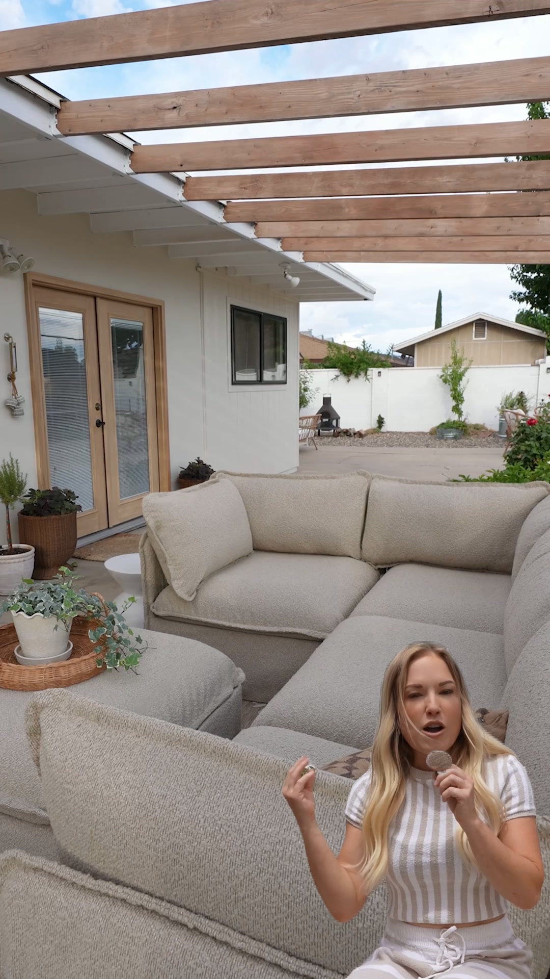 Samantha Hauger Facebook ad: Washable. Outdoor. Up to 60% Off.