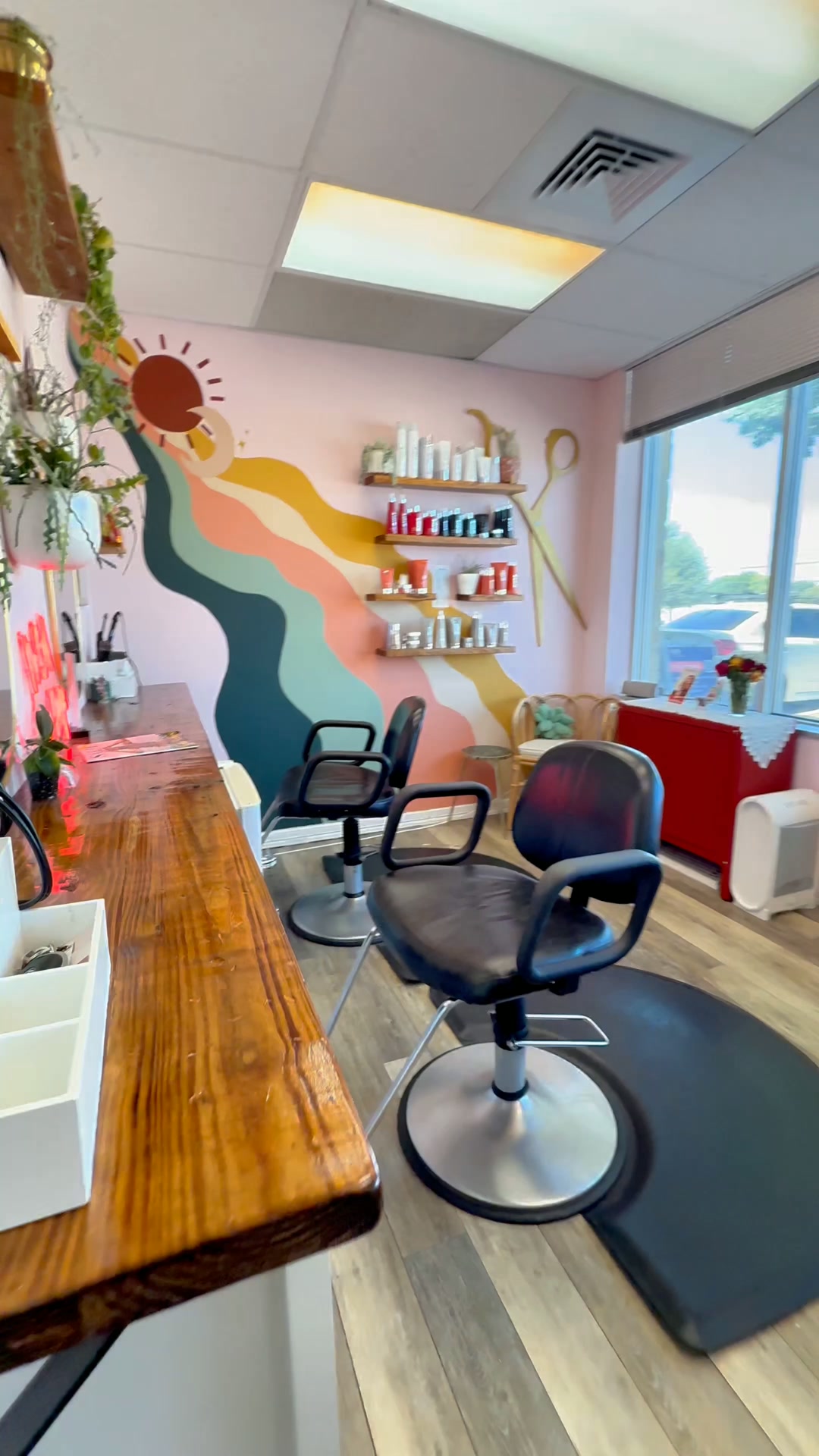 Salons by JC Cherry Creek Facebook ad: Move-In Ready Suites, Just $250/Wk!