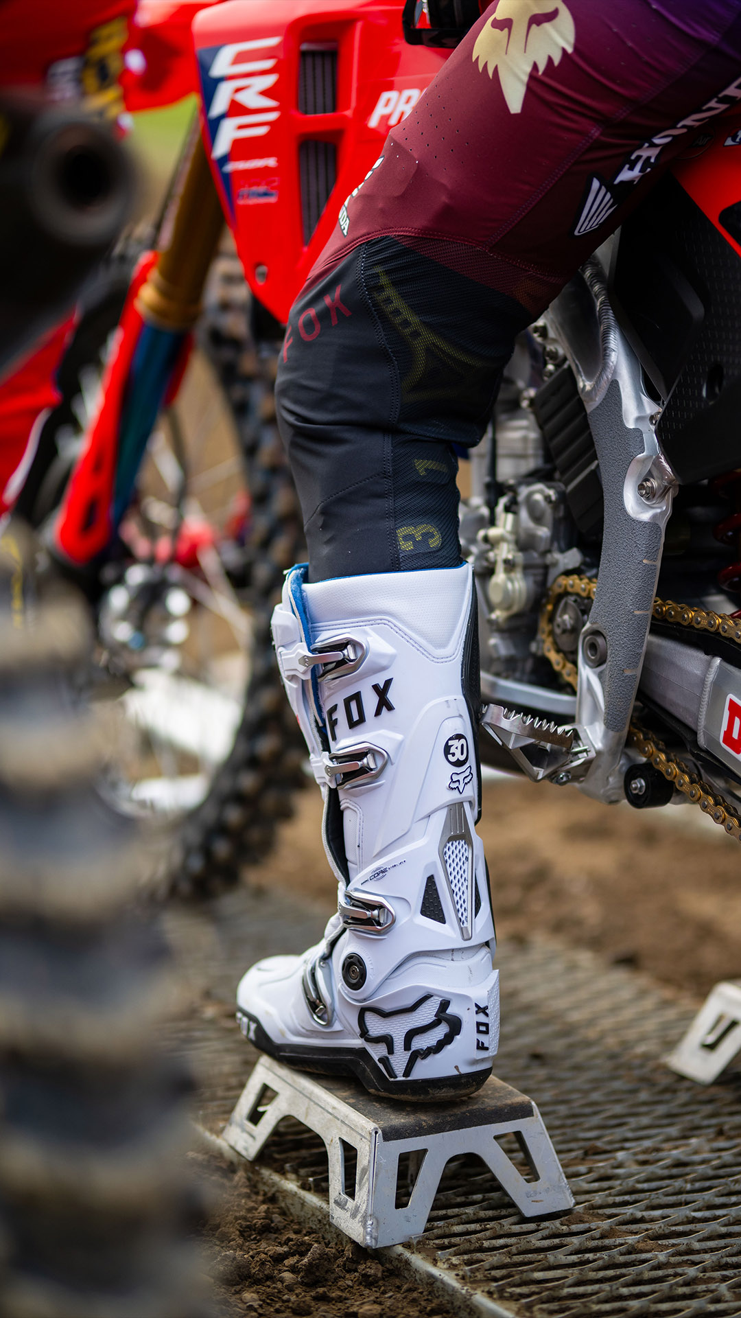 MXstore Facebook ad