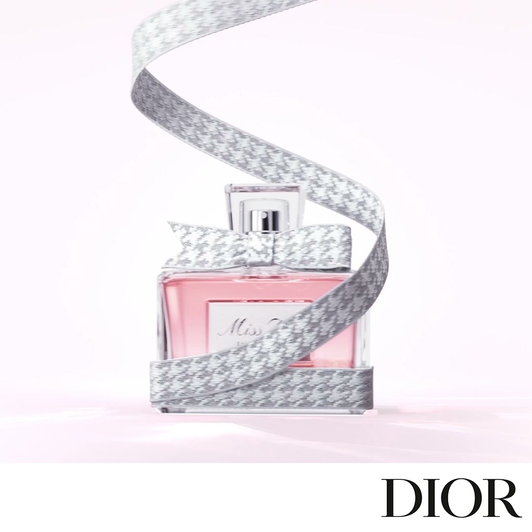 Dior Facebook ad: VISIT THE DIOR BEAUTY ONLINE BOUTIQUE