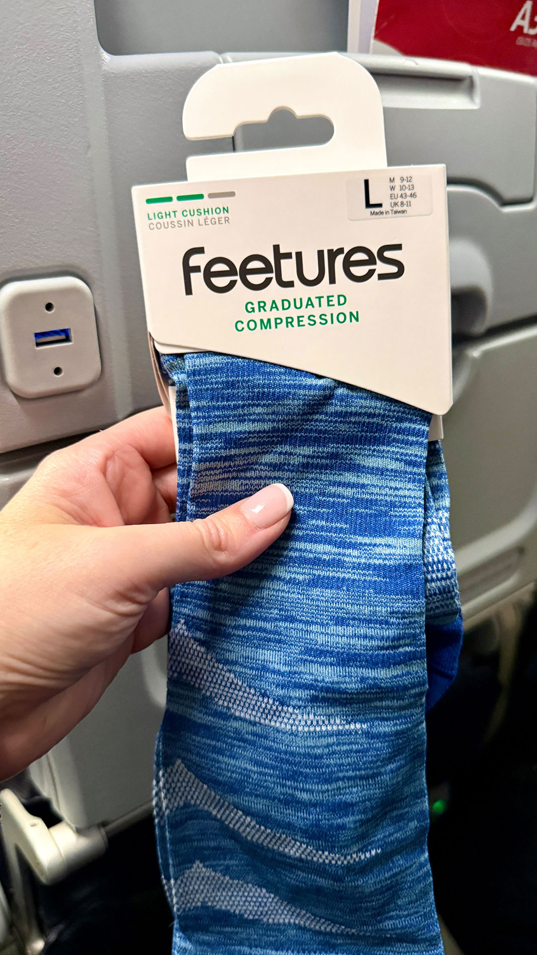 Feetures Facebook ad
