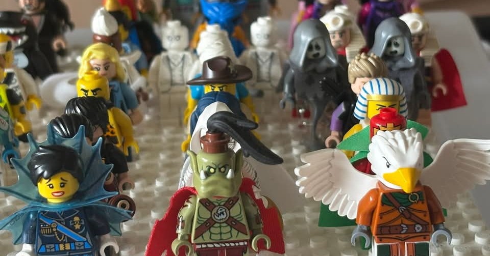 Technicology Lego Minifigures & Parts Facebook ad