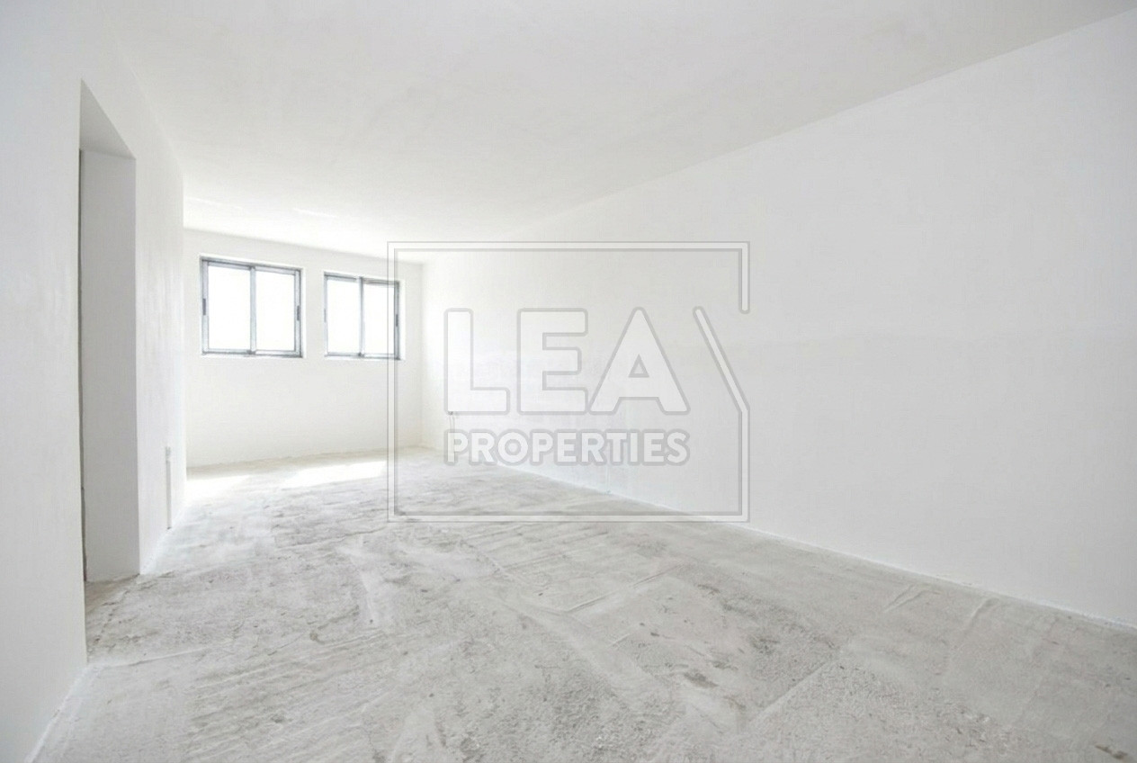Lucienne Cassar - Lea Properties Facebook ad: HAL-GHAXAQ - FINISHED NEW LARGE OFFICE WITH YARD…
