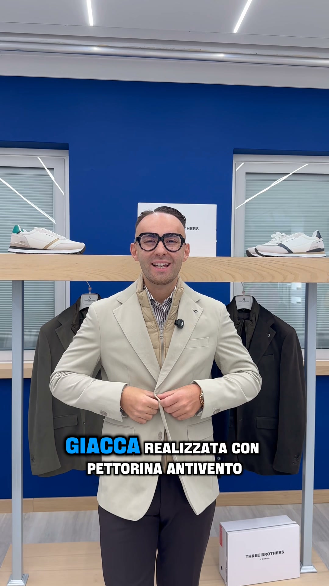 Three Brothers Formia Facebook ad: GIACCA CON PETTORINA STACCABILE IN PROMO