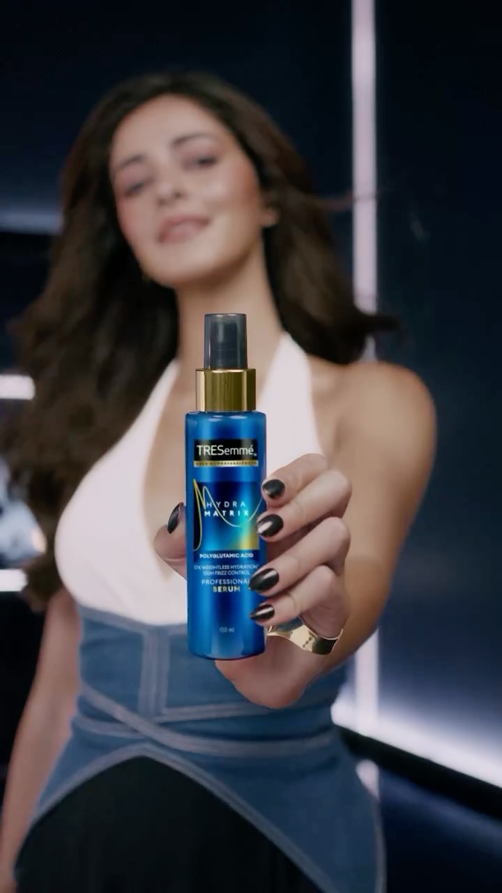 TRESemmé Facebook ad: The Hydra Matrix leave-in conditioner serum transforms from…