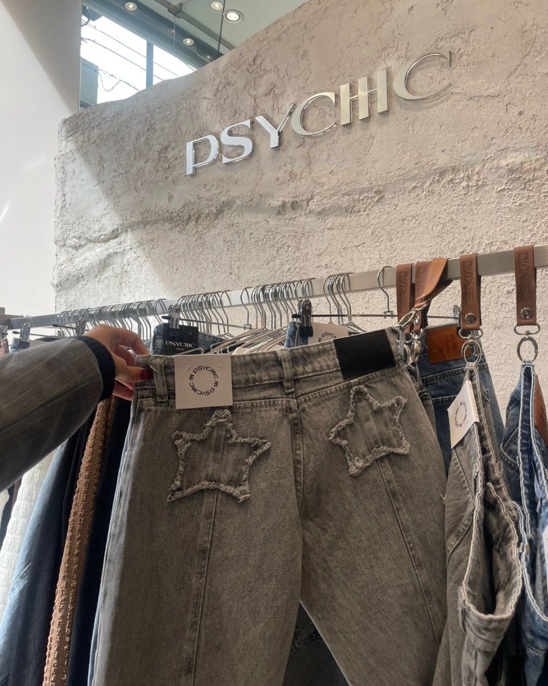 Psychic.Oficial Facebook ad: Nuevos ingresos en locales & online hace tu…