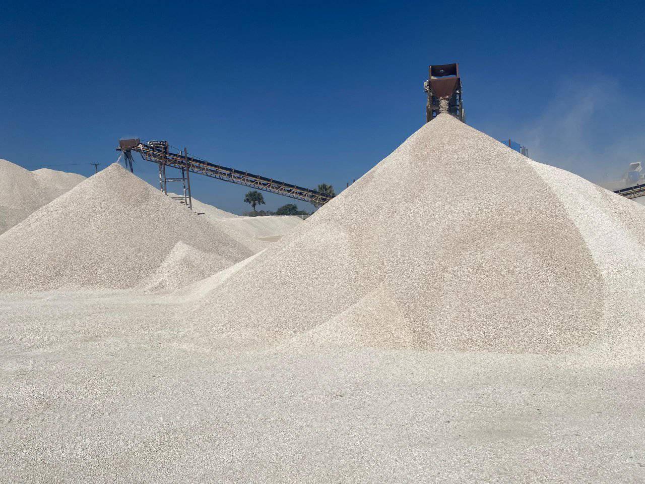 Lusaka Quarry 0776017276 Facebook ad: quarry/stones k6,000 and above, building sand k4300 and…