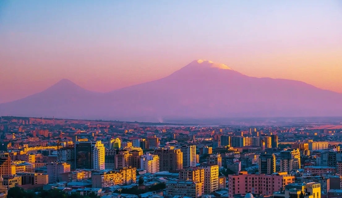 Arara - Tours to Caucasus Facebook ad