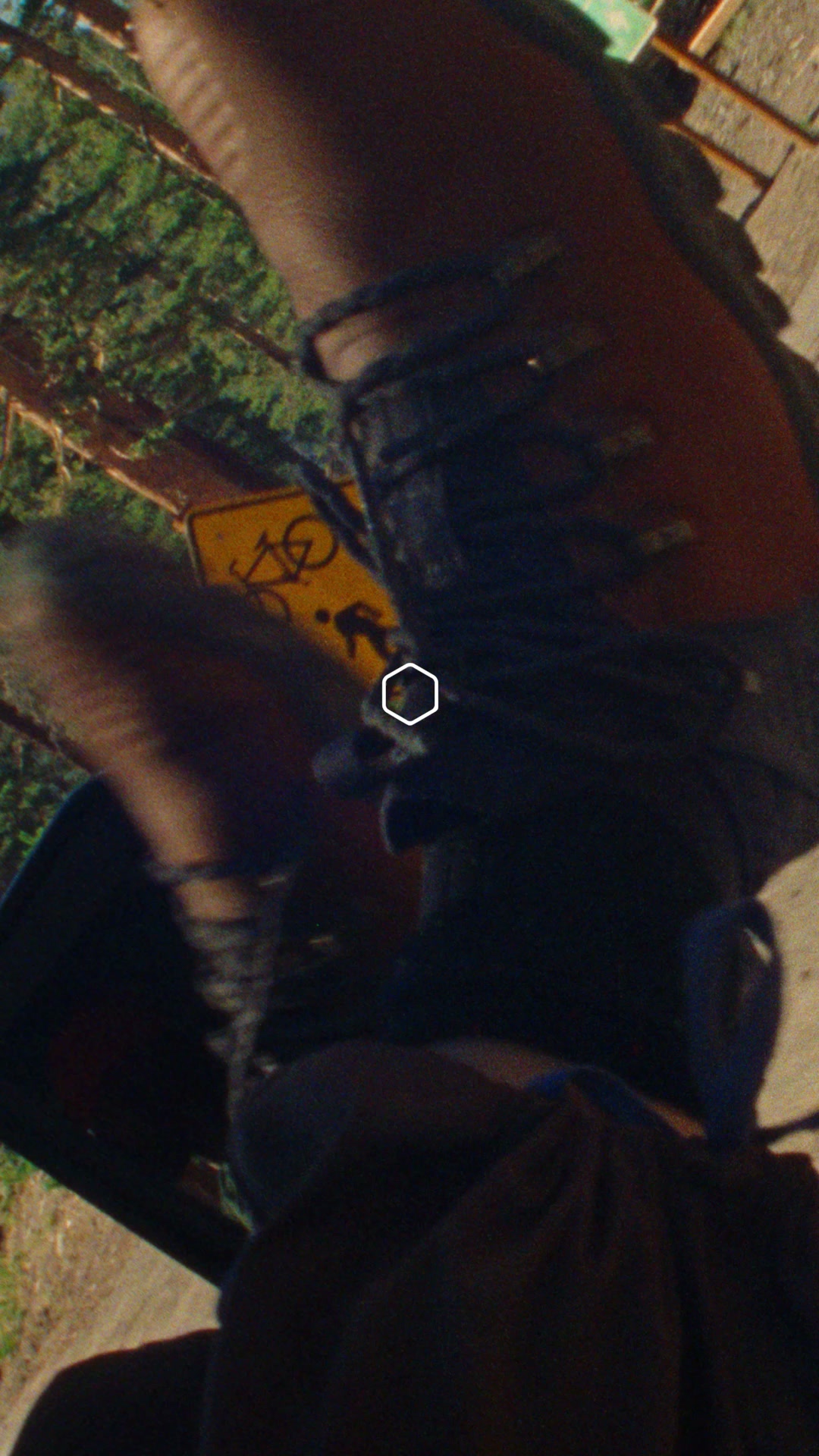 Vivobarefoot Facebook ad: Free your feet