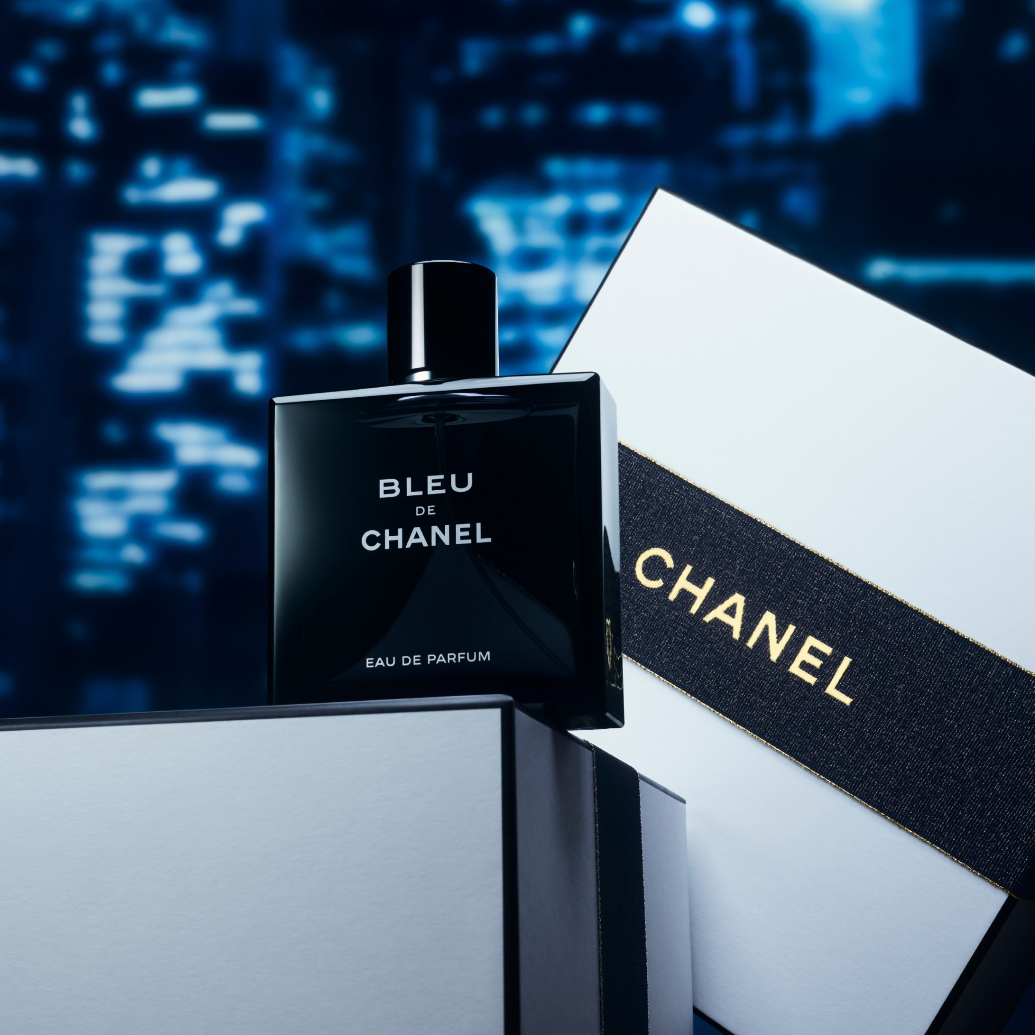 CHANEL Facebook ad