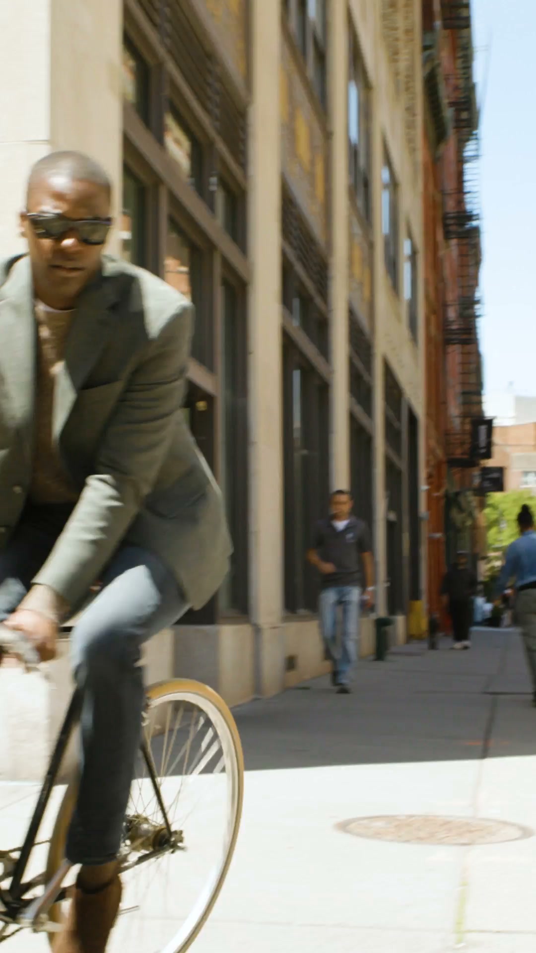Macy's Facebook ad: Find Men’s Style at Macy’s