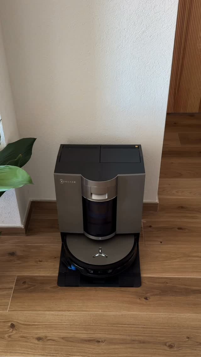 ECOVACS ROBOTICS Facebook ad: La cosa che mi piace di più del…