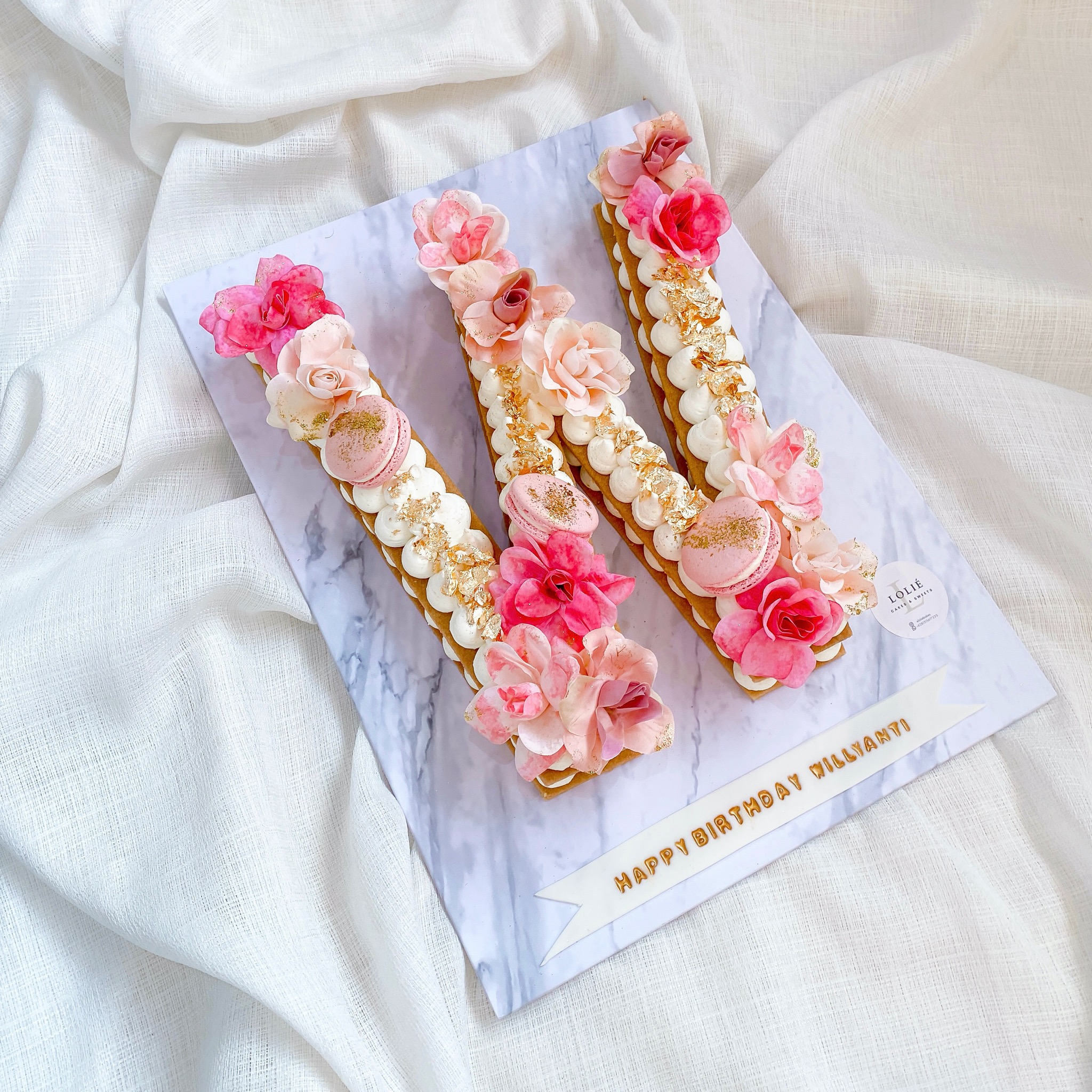 Lolié Cakes and Sweets Facebook ad: Lupa beli kue untuk orang tersayang?