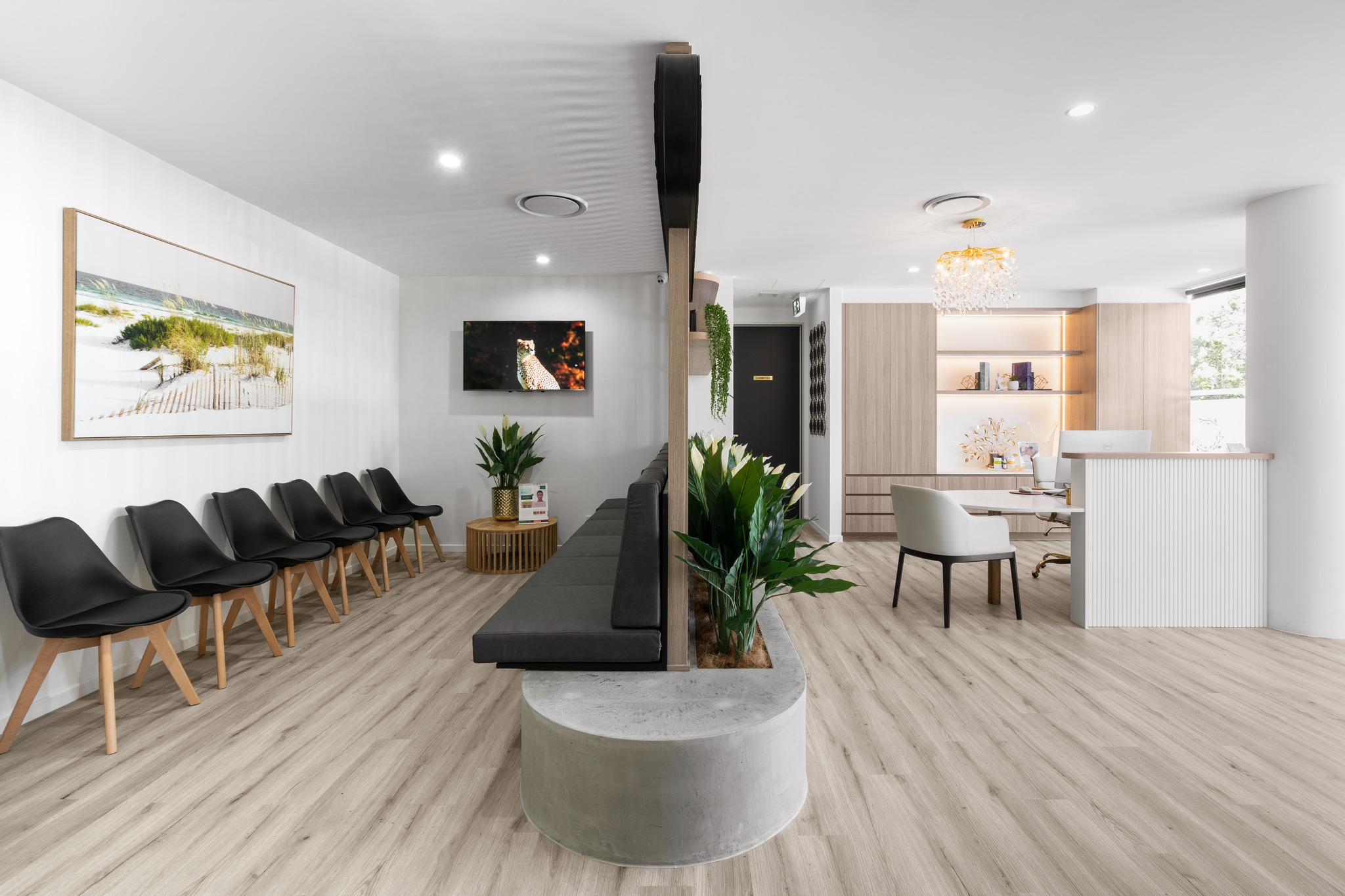 Plaza Central Medical & Aesthetics Facebook ad: Family Health