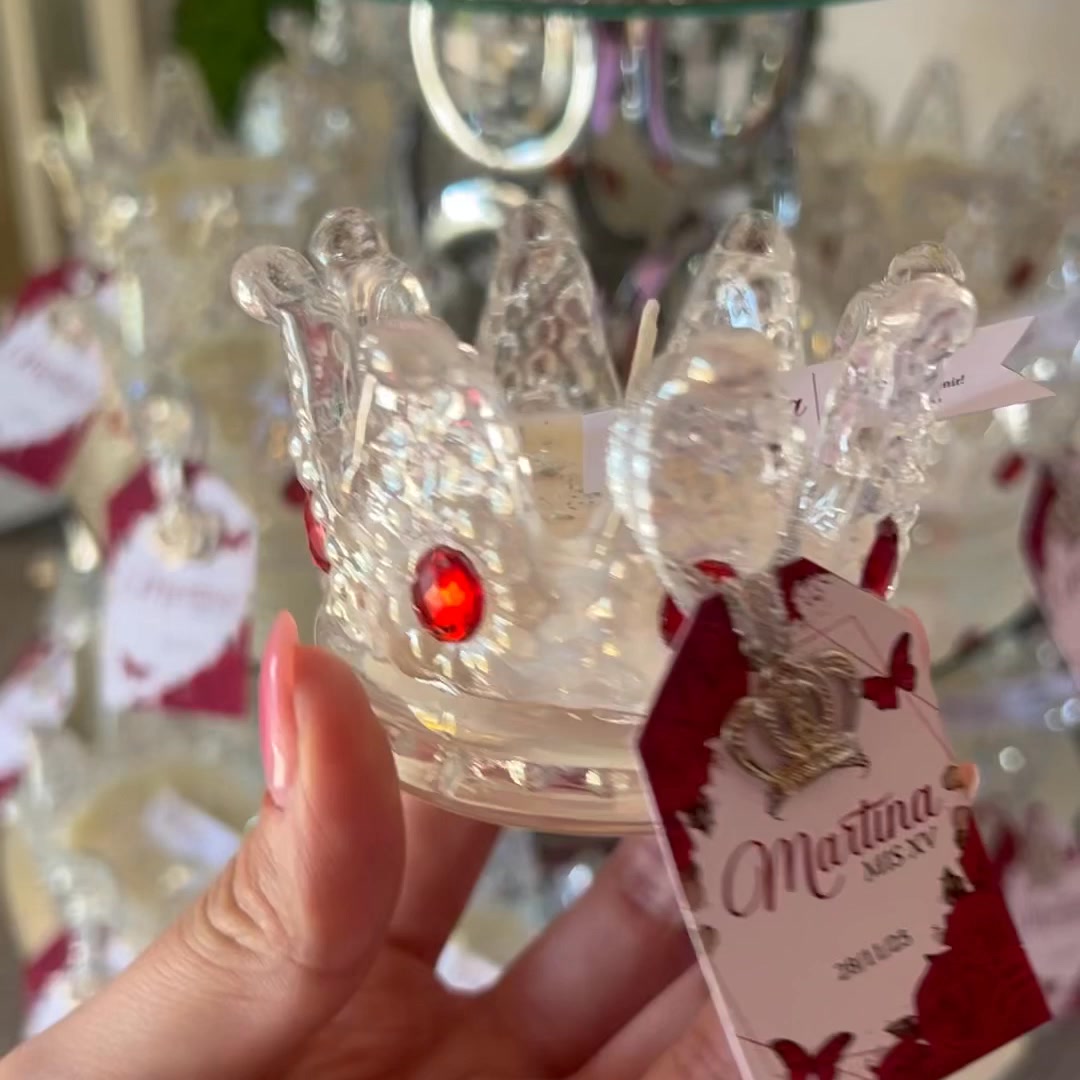 Home MyN Facebook ad: Coronitas personalizadas con vela