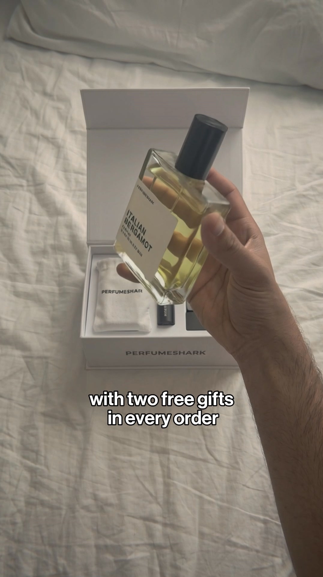 PerfumeShark Facebook ad: She Cannot Tell the Difference and I Paid £19.
