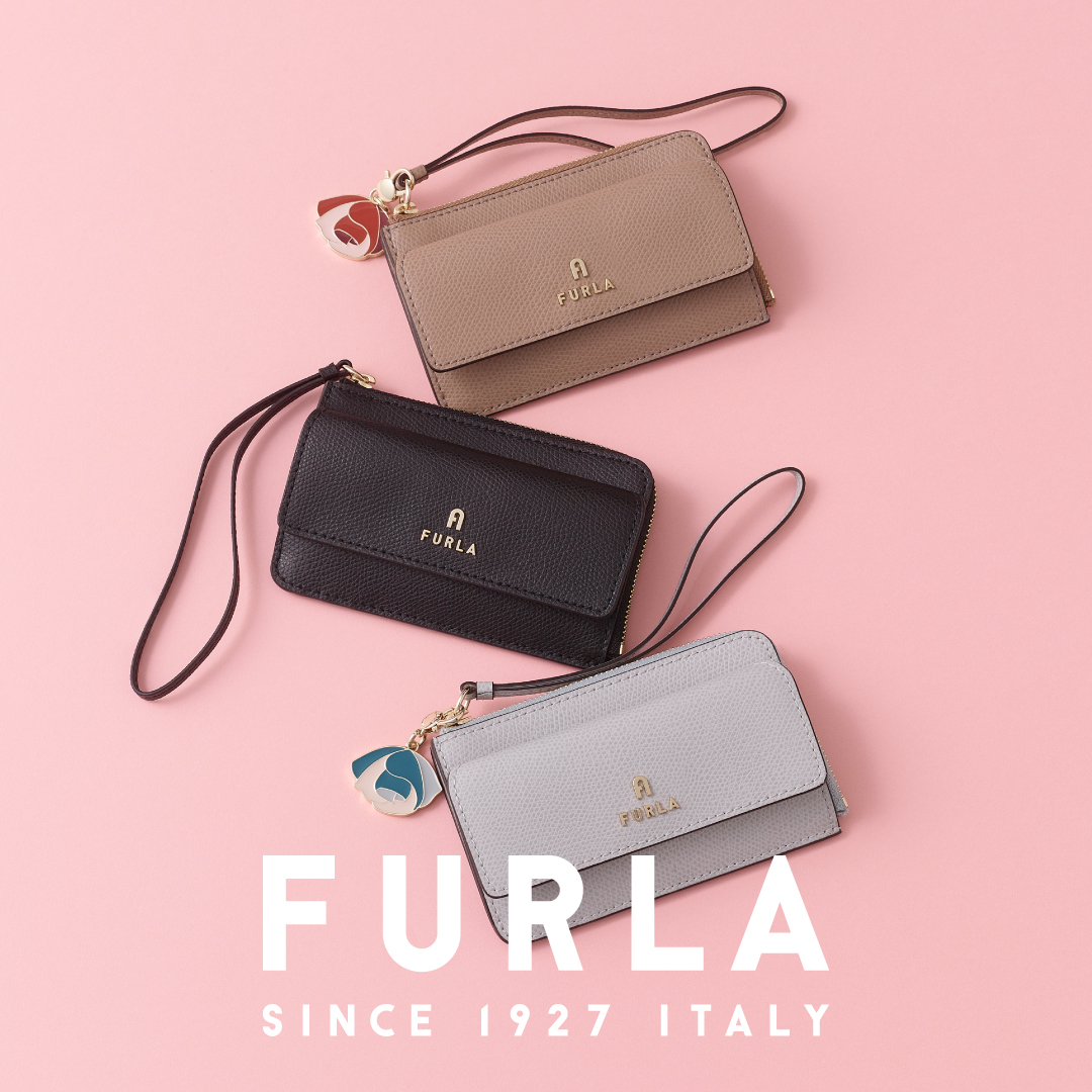 Furla Facebook ad: 感謝を込めて、日々に寄り添うフルラのレザーグッズを母の日のギフトに。チャームで華やかさをプラスするのもおすすめです。