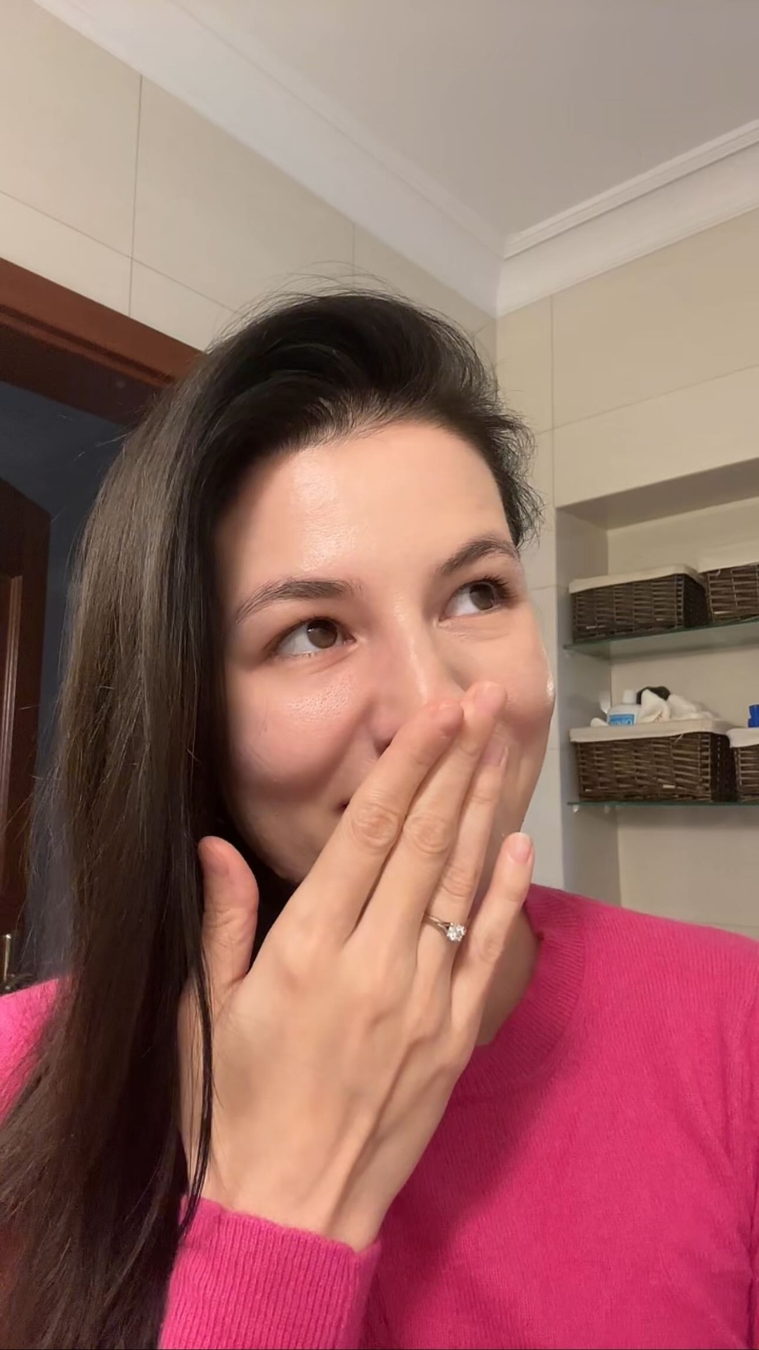 Agnieszka Głaczyńska - Ekspert K-Beauty Facebook ad: Kiedy Twój brat ma lepszą pielęgnację niż niejedna…